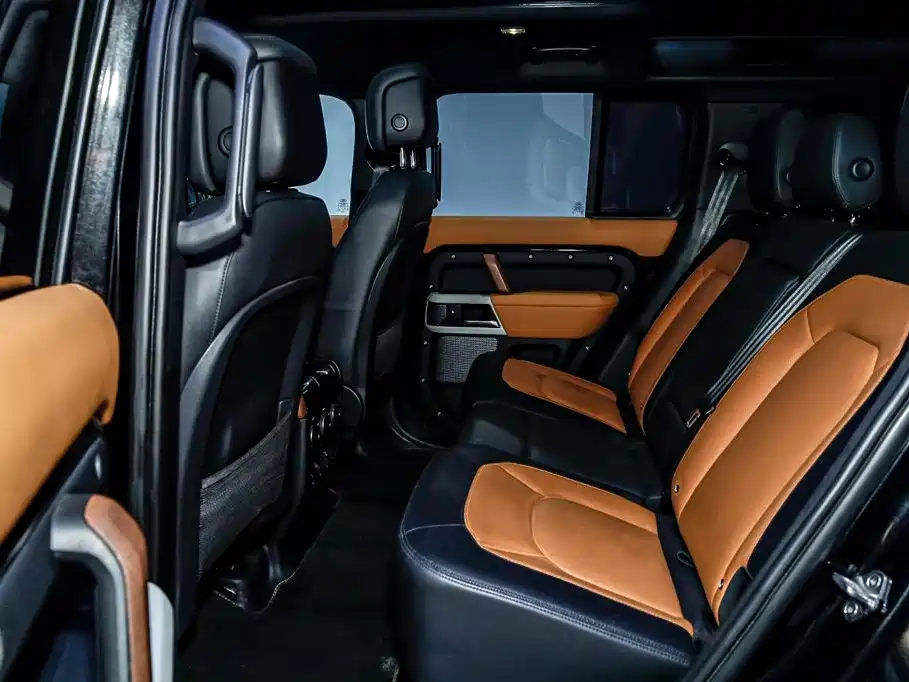 Land Rover Defender — фото 9