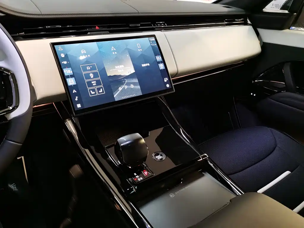 Land Rover Sport — фото 11