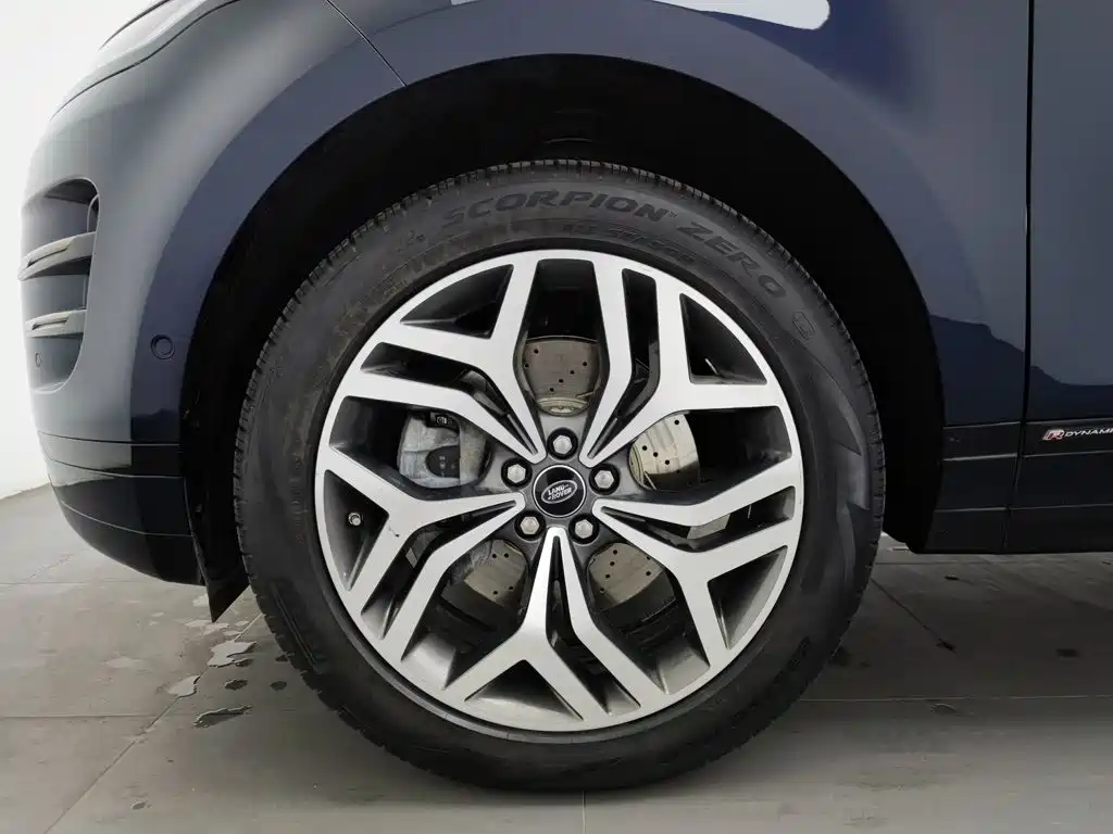 Land Rover Evoque — фото 17