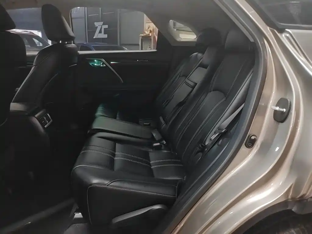 Lexus RX — фото 17
