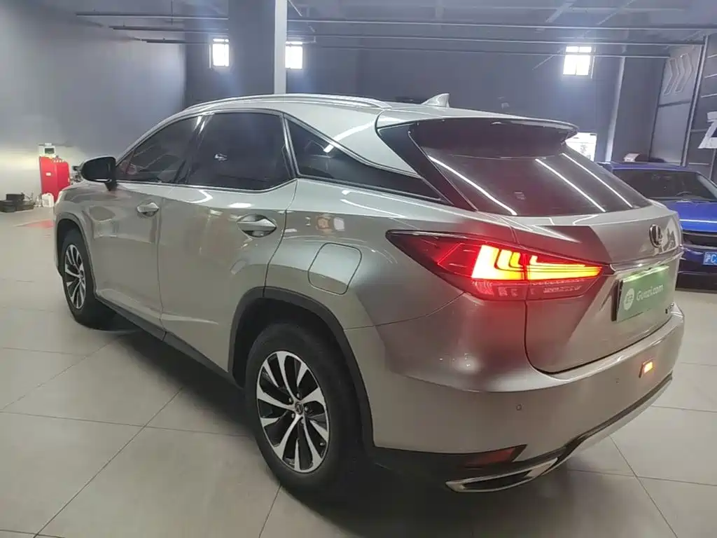 Lexus RX — фото 5