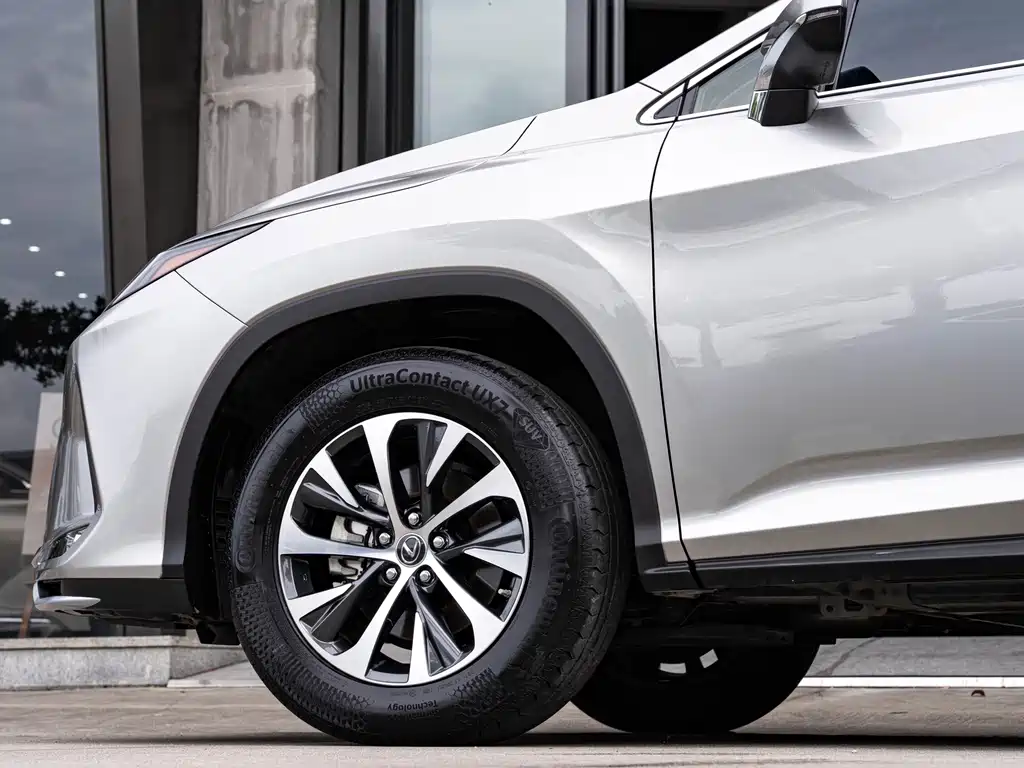 Lexus RX — фото 8