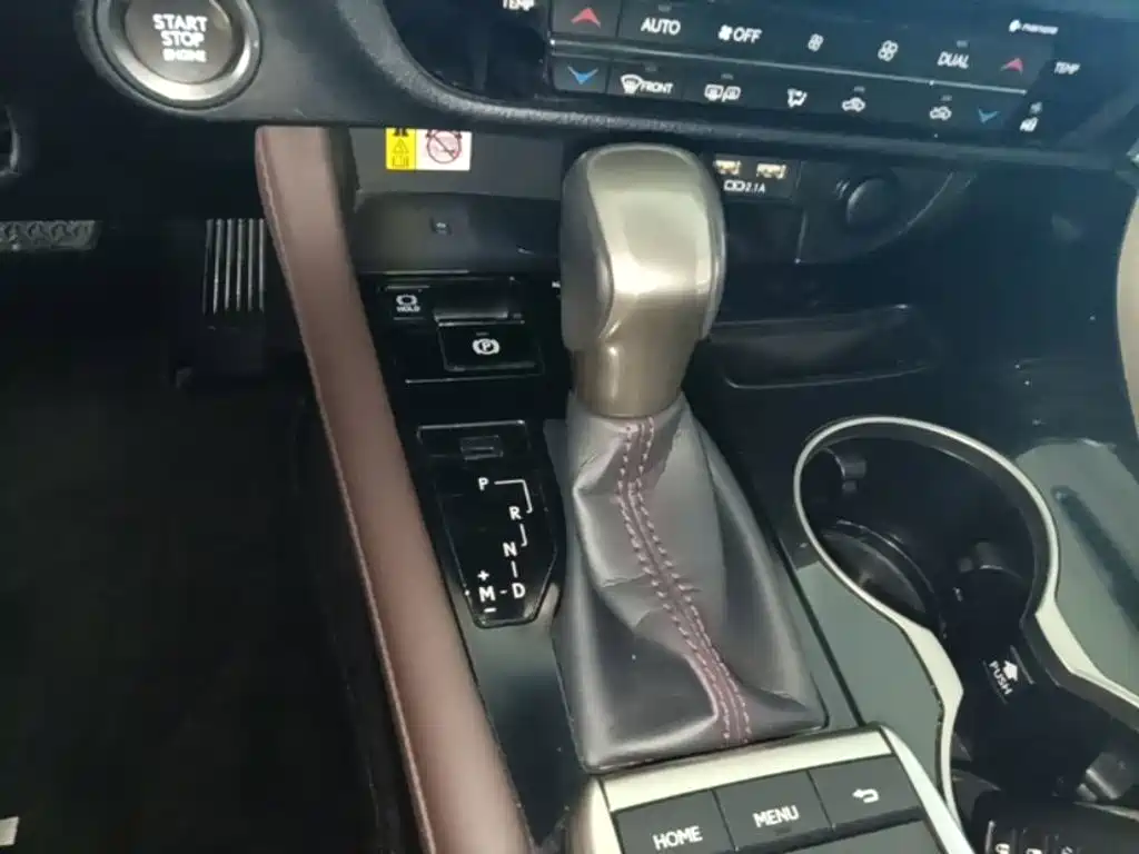 Lexus RX — фото 14