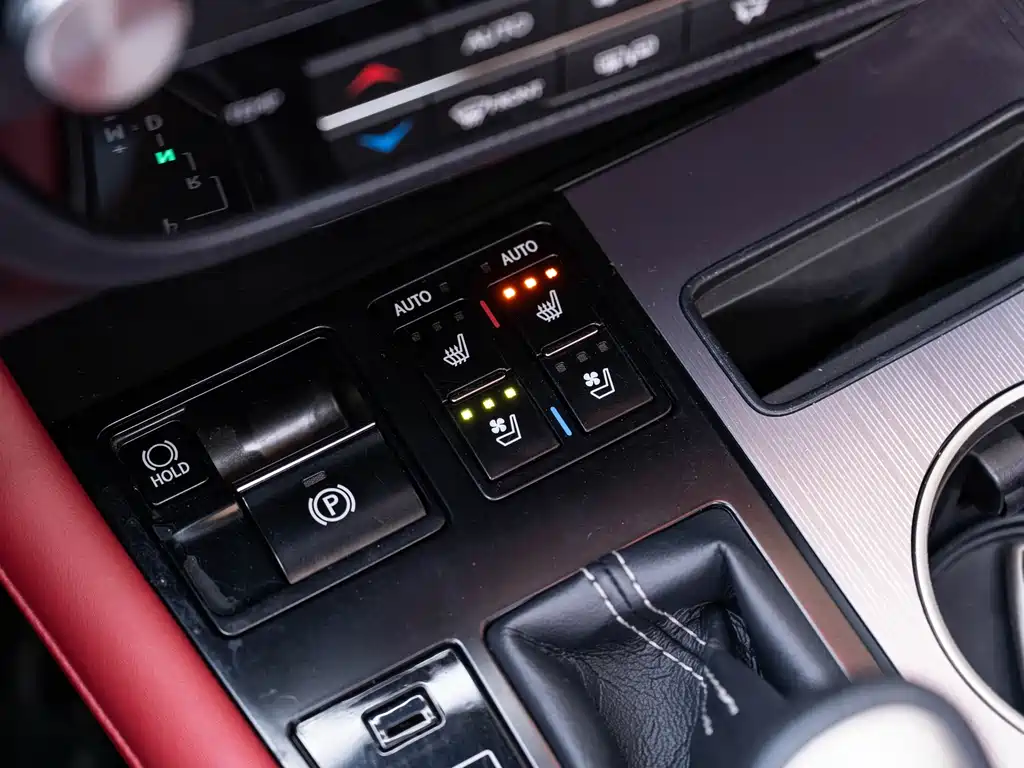 Lexus RX — фото 20