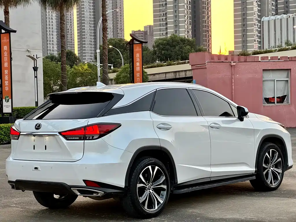 Lexus RX — фото 7