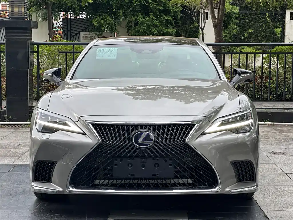 Lexus LS — фото 2