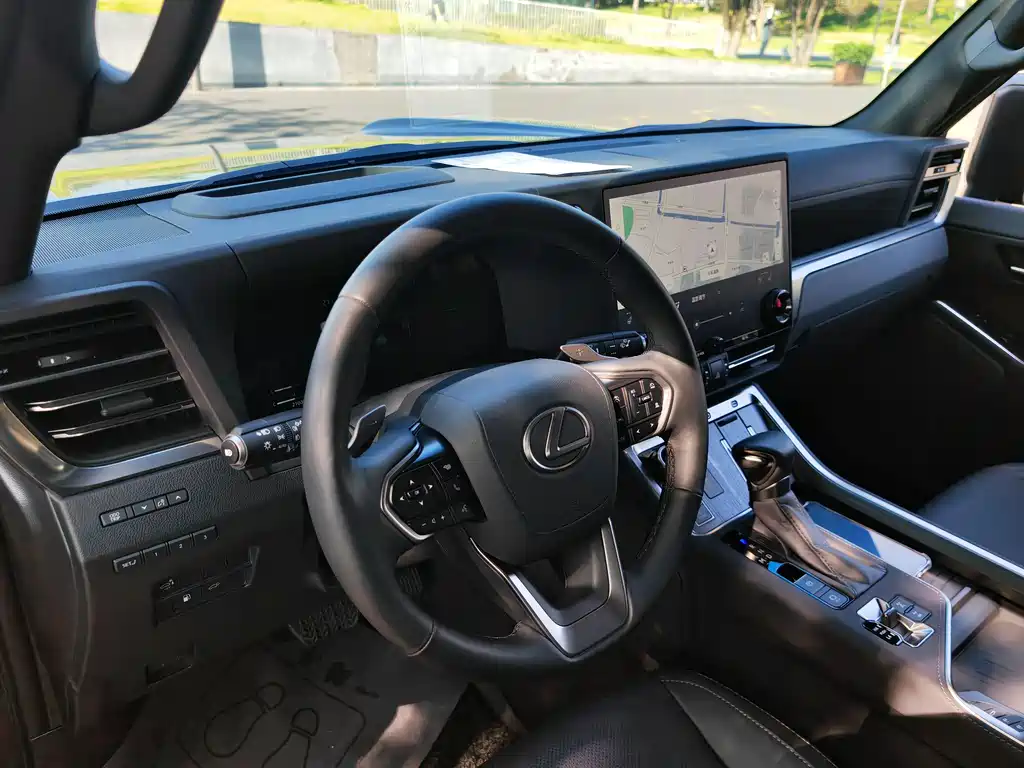 Lexus GX — фото 6