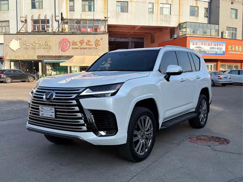 Lexus LX — фото 2