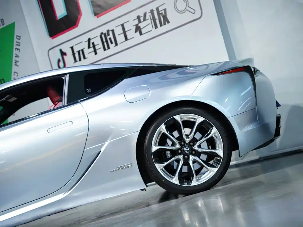 Lexus LC — фото 5