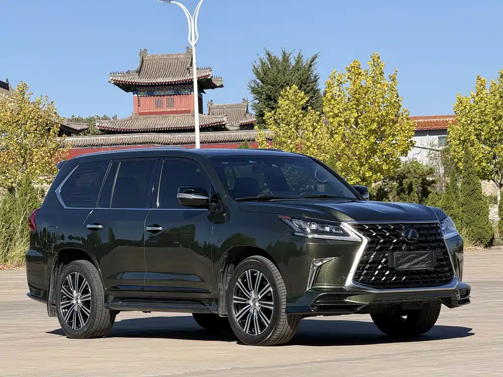 Lexus LX — фото 3