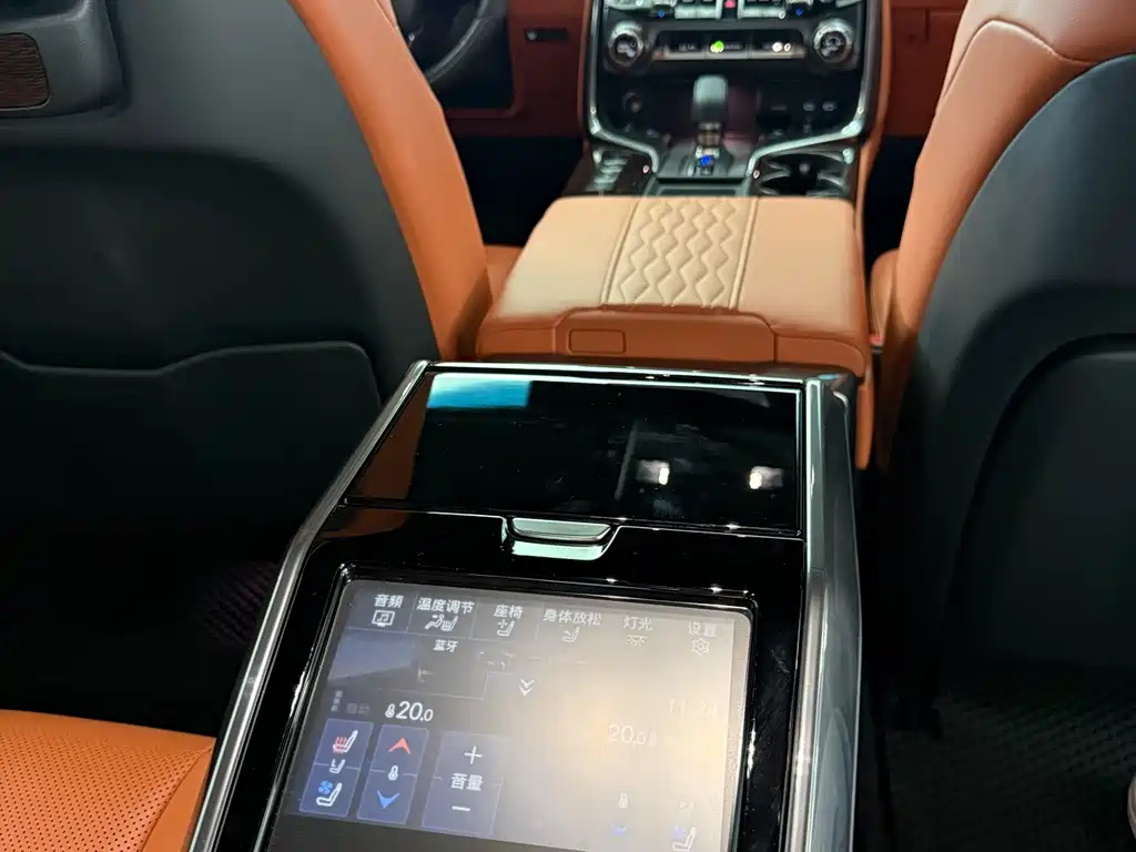 Lexus LX — фото 21