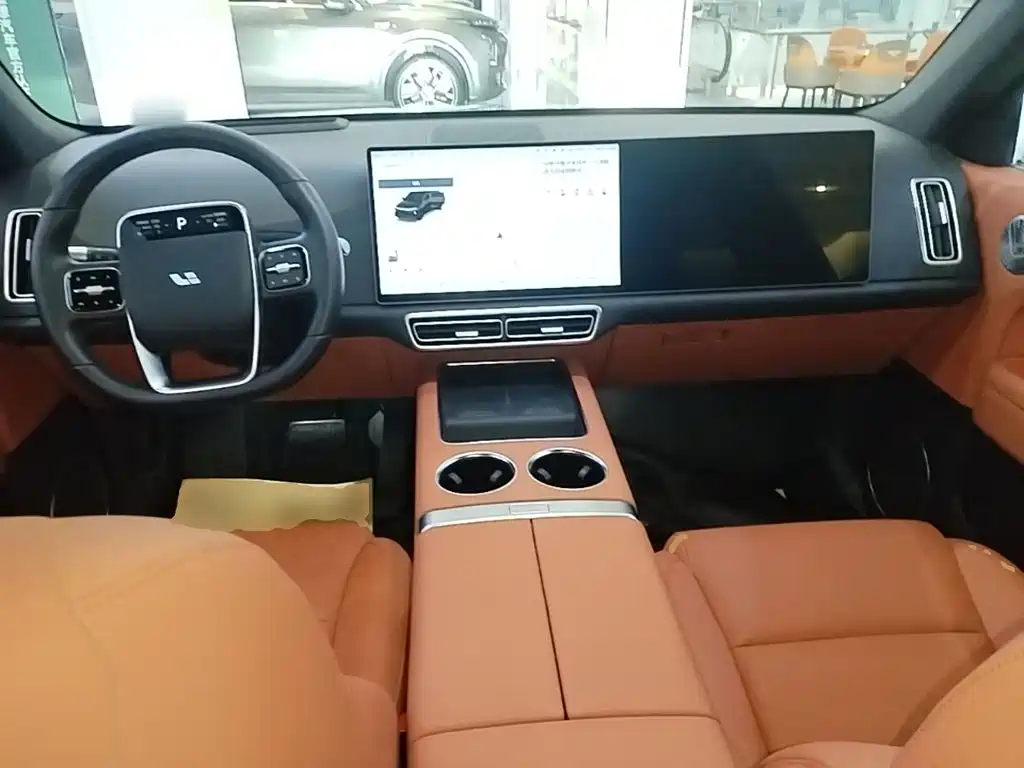 Li Auto Li L6 — фото 10