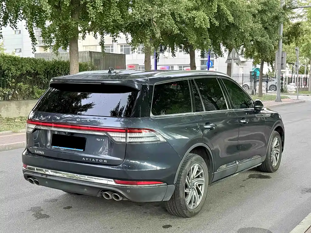 Lincoln Aviator — фото 4
