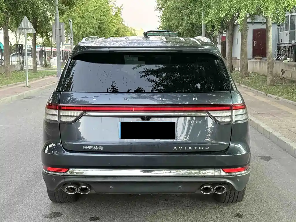 Lincoln Aviator — фото 5