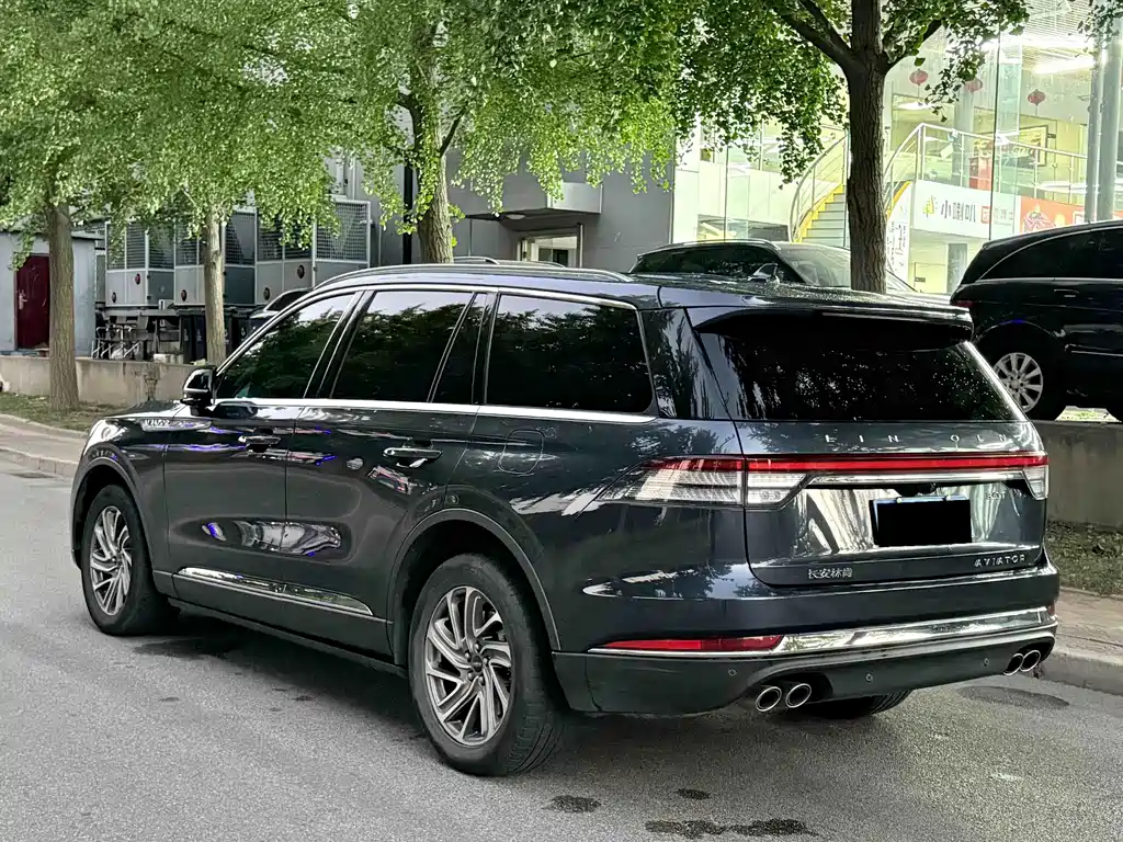Lincoln Aviator — фото 6
