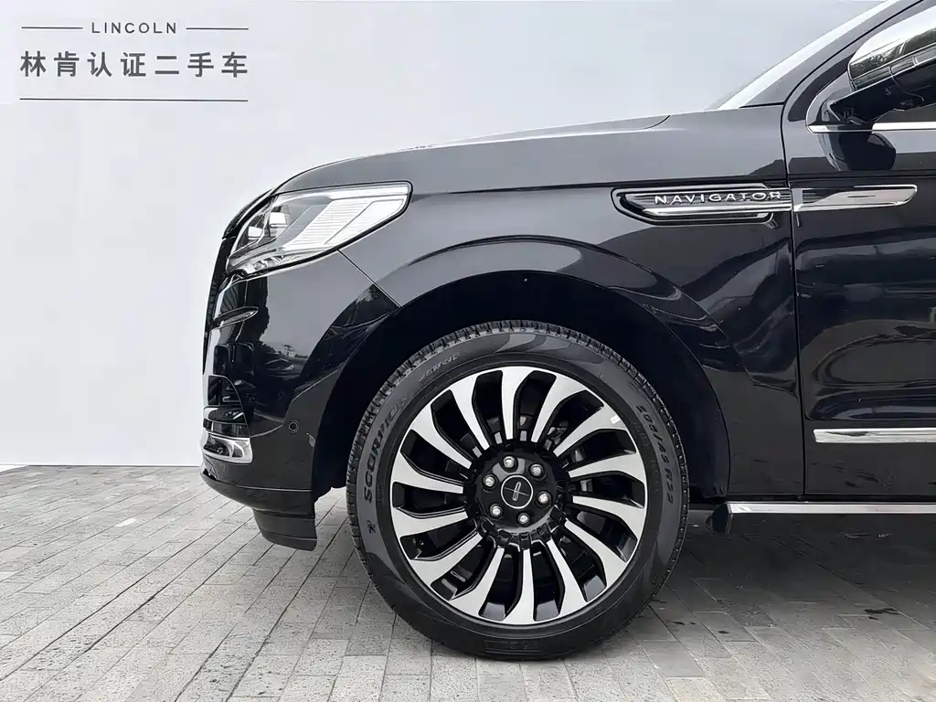 Lincoln Navigator — фото 15