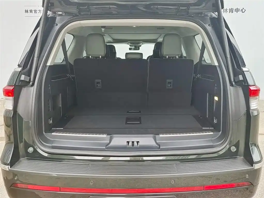Lincoln Navigator — фото 10