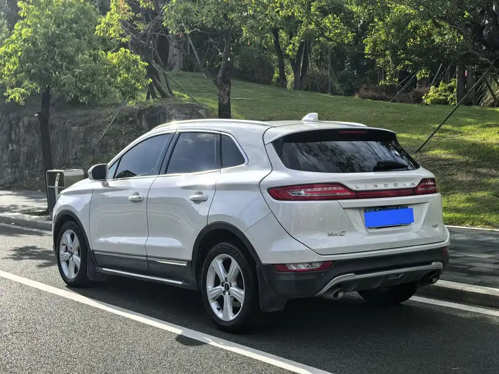 Lincoln MKC — фото 10