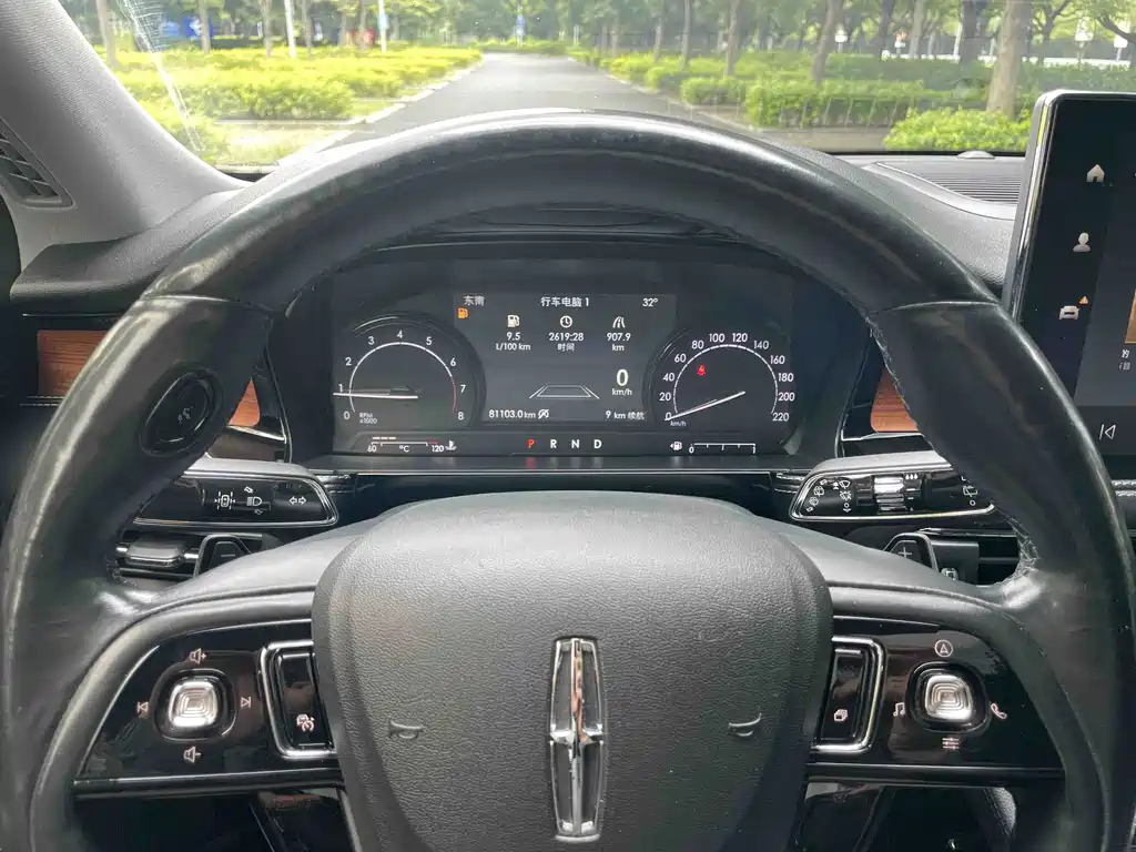 Lincoln Corsair — фото 13