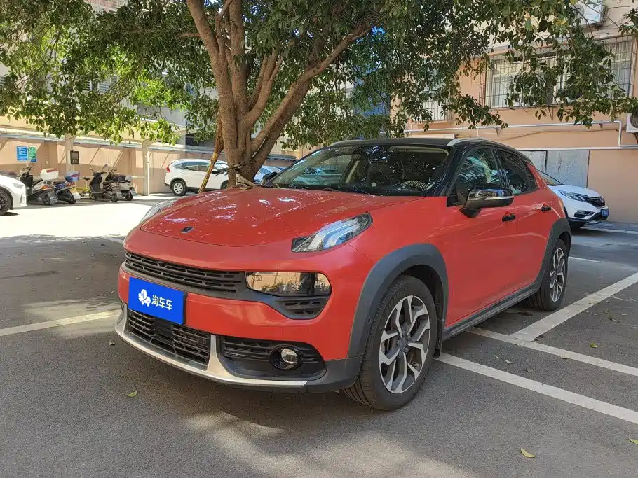 Lynk & Co 02