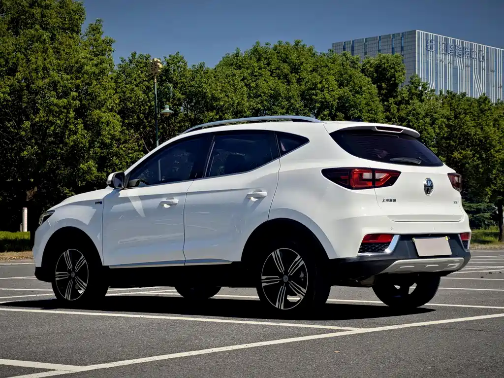 MG ZS — фото 5