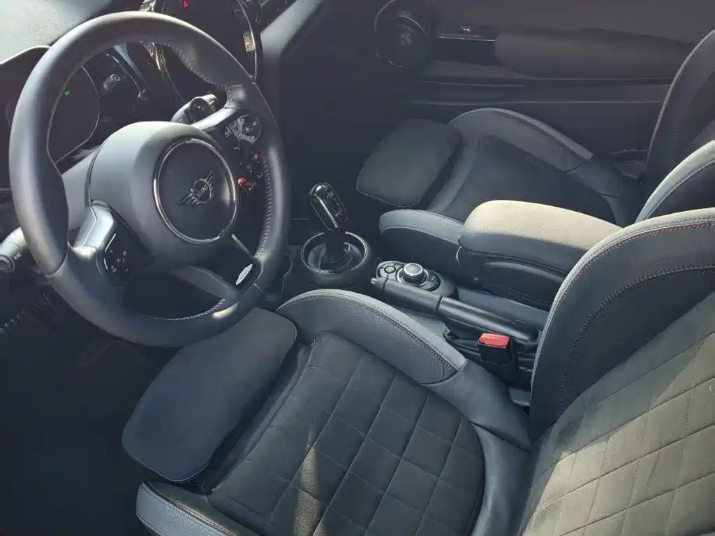 MINI Mini JCW — фото 4