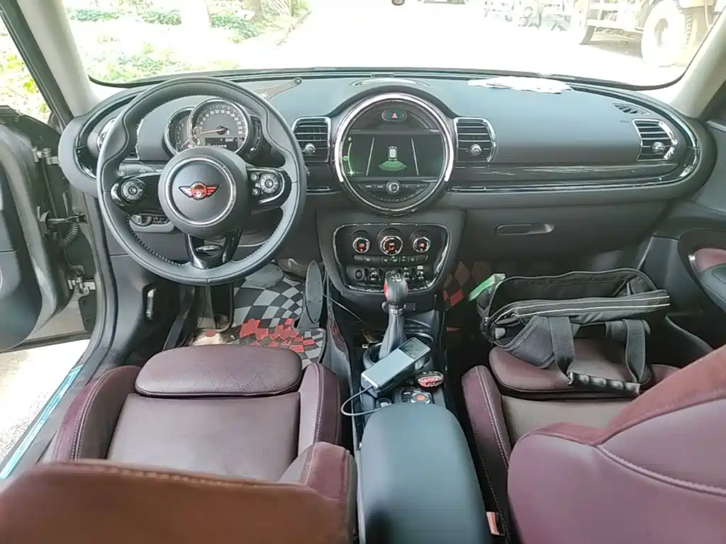 MINI Mini Clubman — фото 10