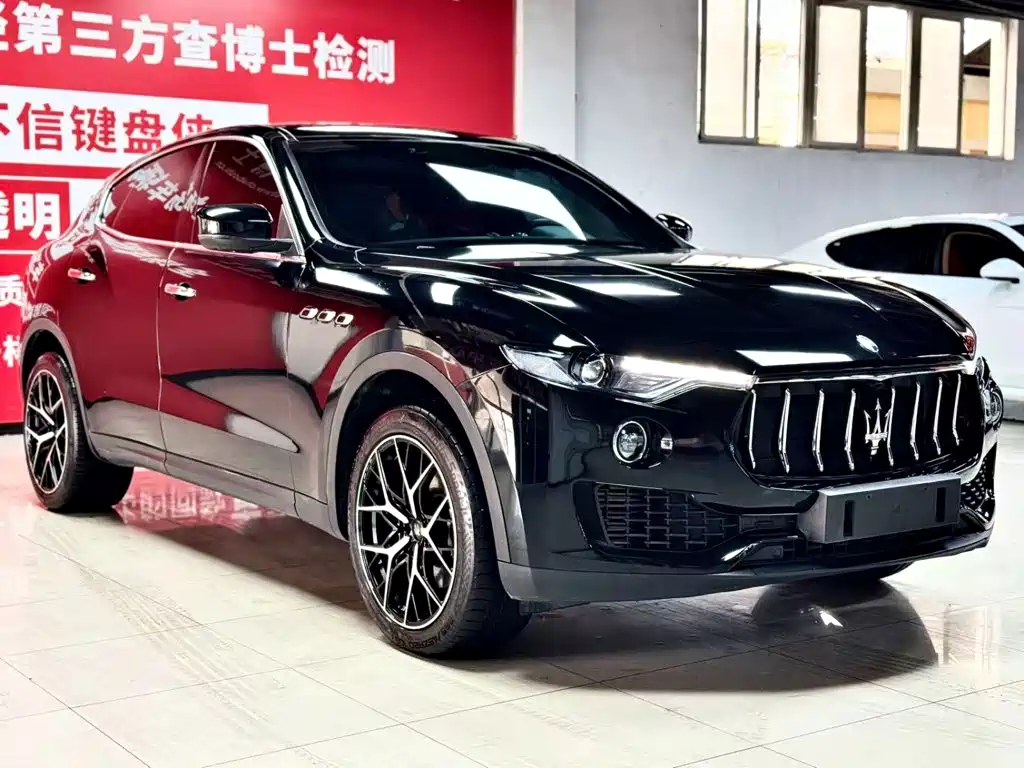 Maserati Levante — фото 2