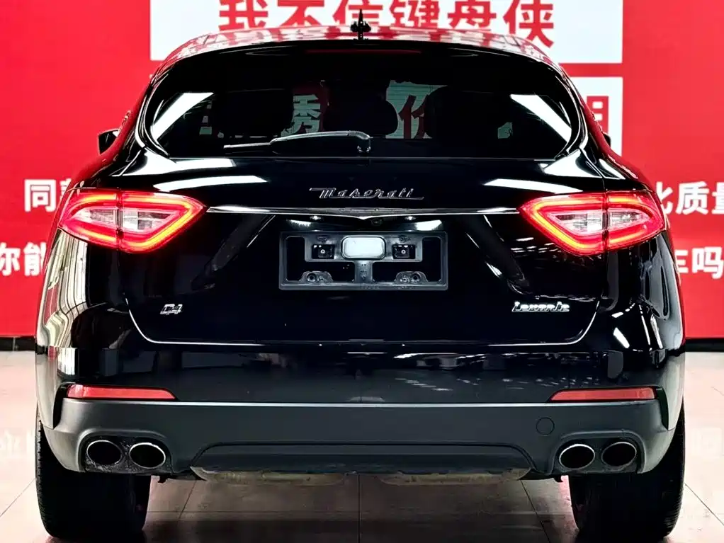 Maserati Levante — фото 6