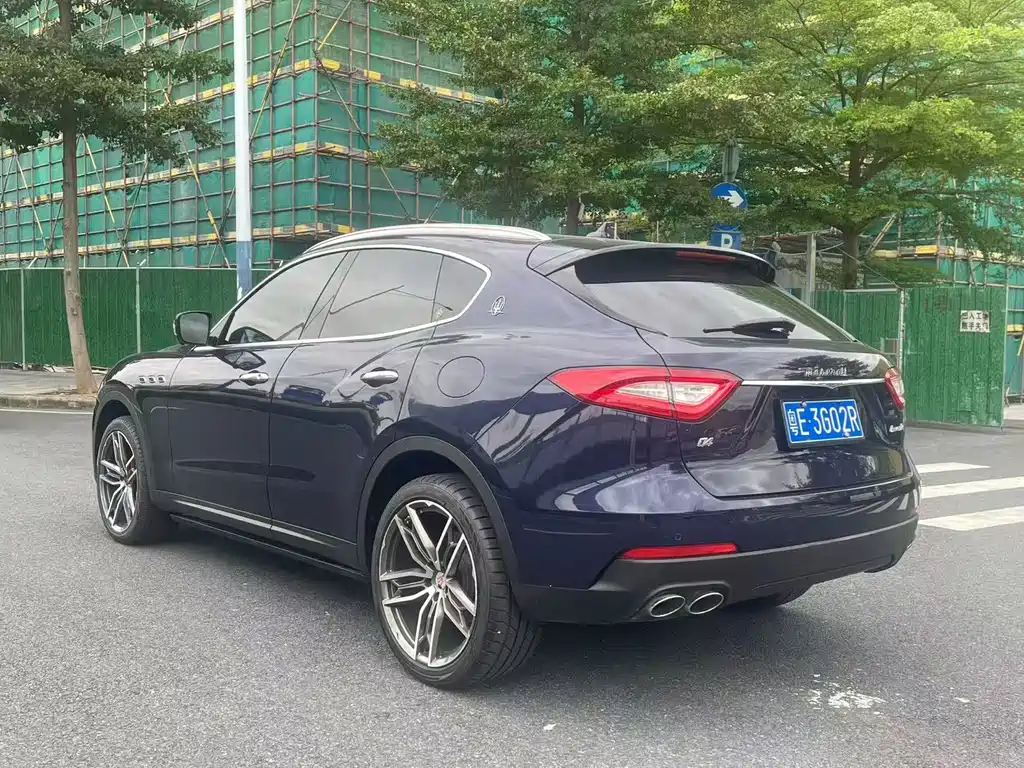 Maserati Levante — фото 3