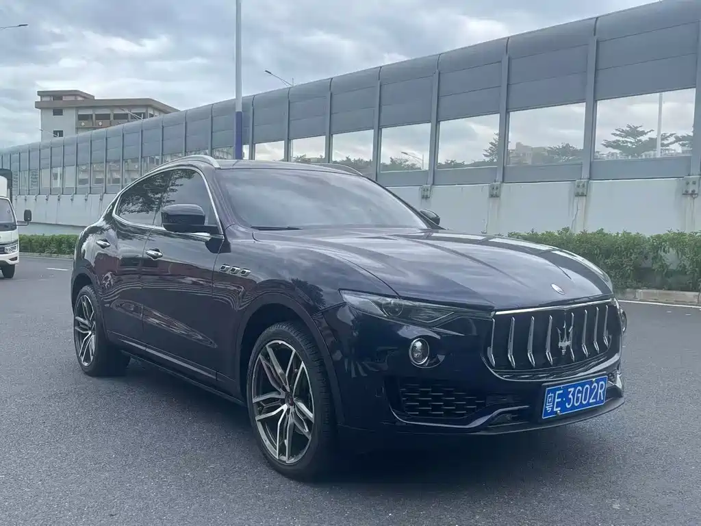 Maserati Levante — фото 6