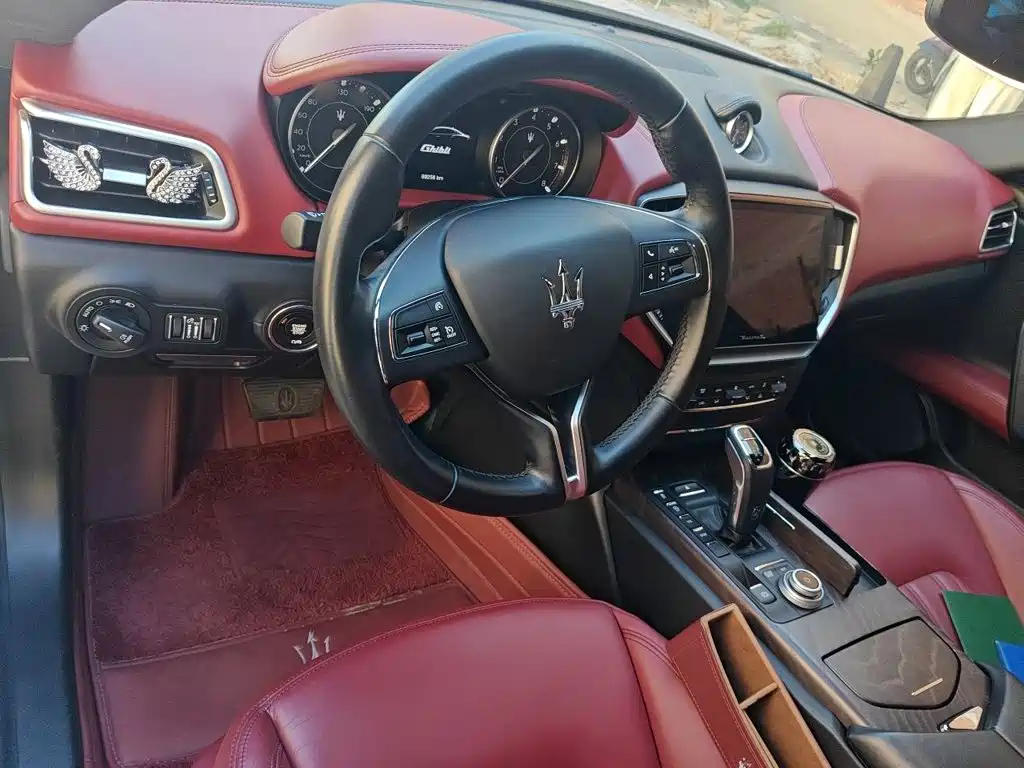 Maserati Ghibli — фото 13