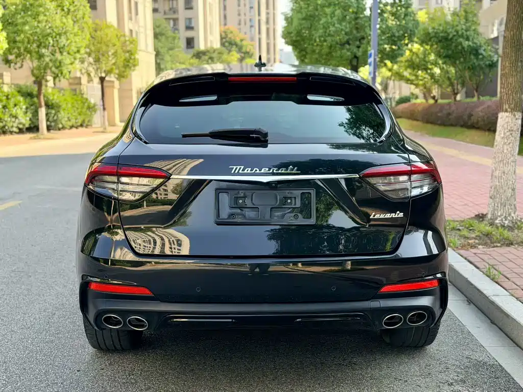 Maserati Levante — фото 11