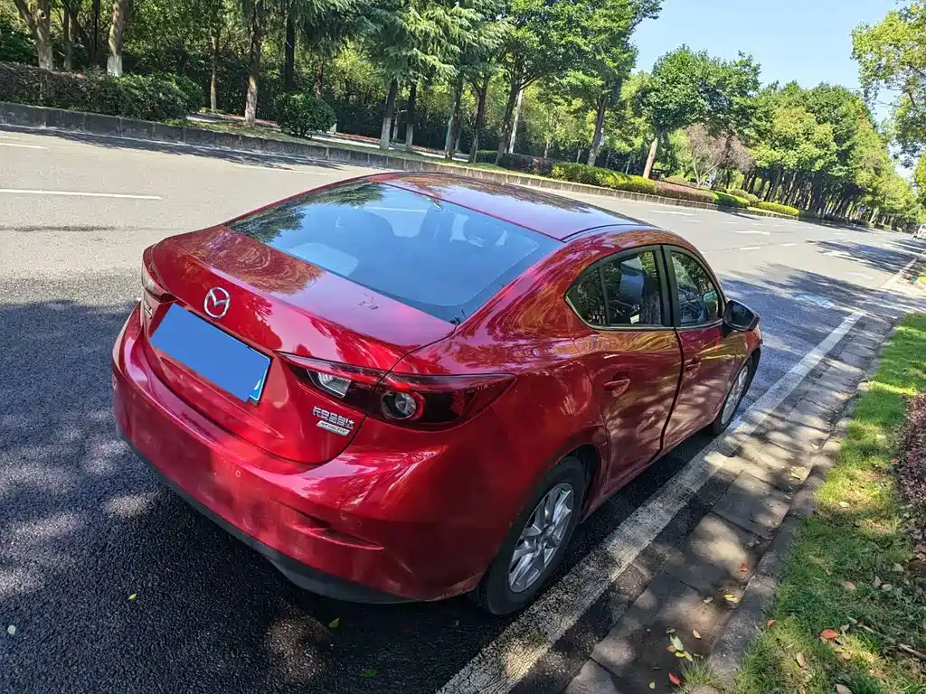 Mazda 3 Axela — фото 9