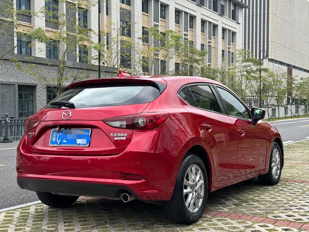 Mazda 3 Axela — фото 9