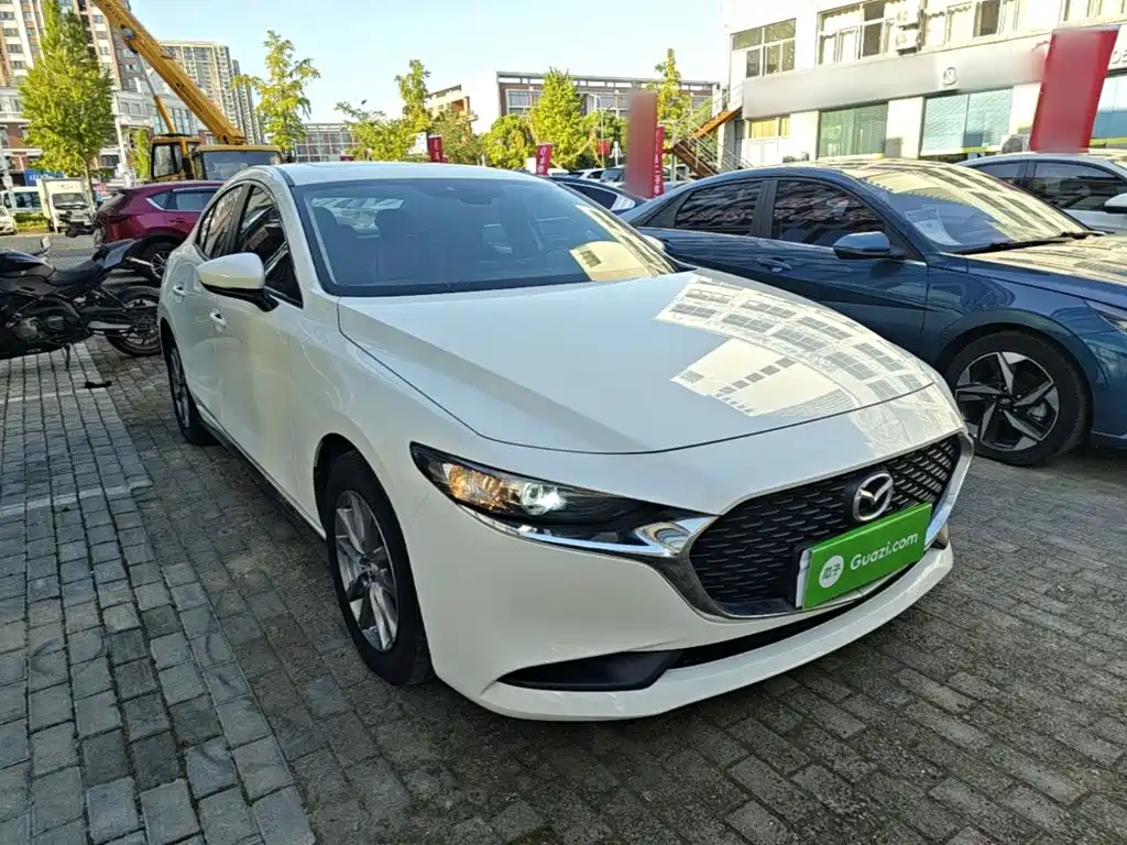 Mazda 3 Axela — фото 4