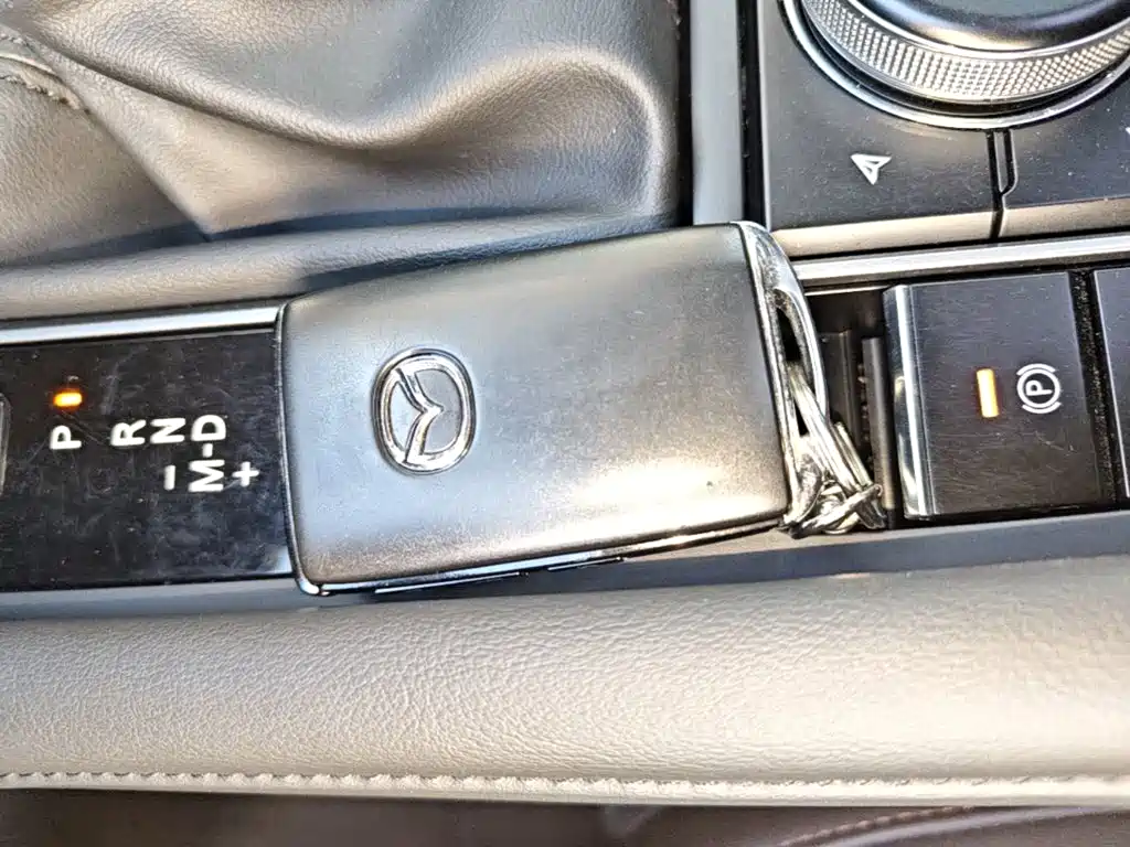 Mazda 3 Axela — фото 9