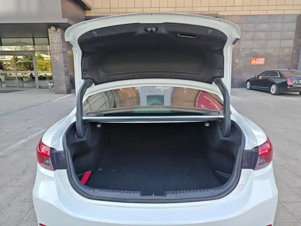 Mazda Atenza — фото 19