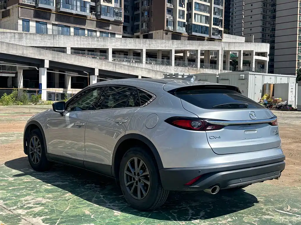 Mazda CX-4 — фото 17