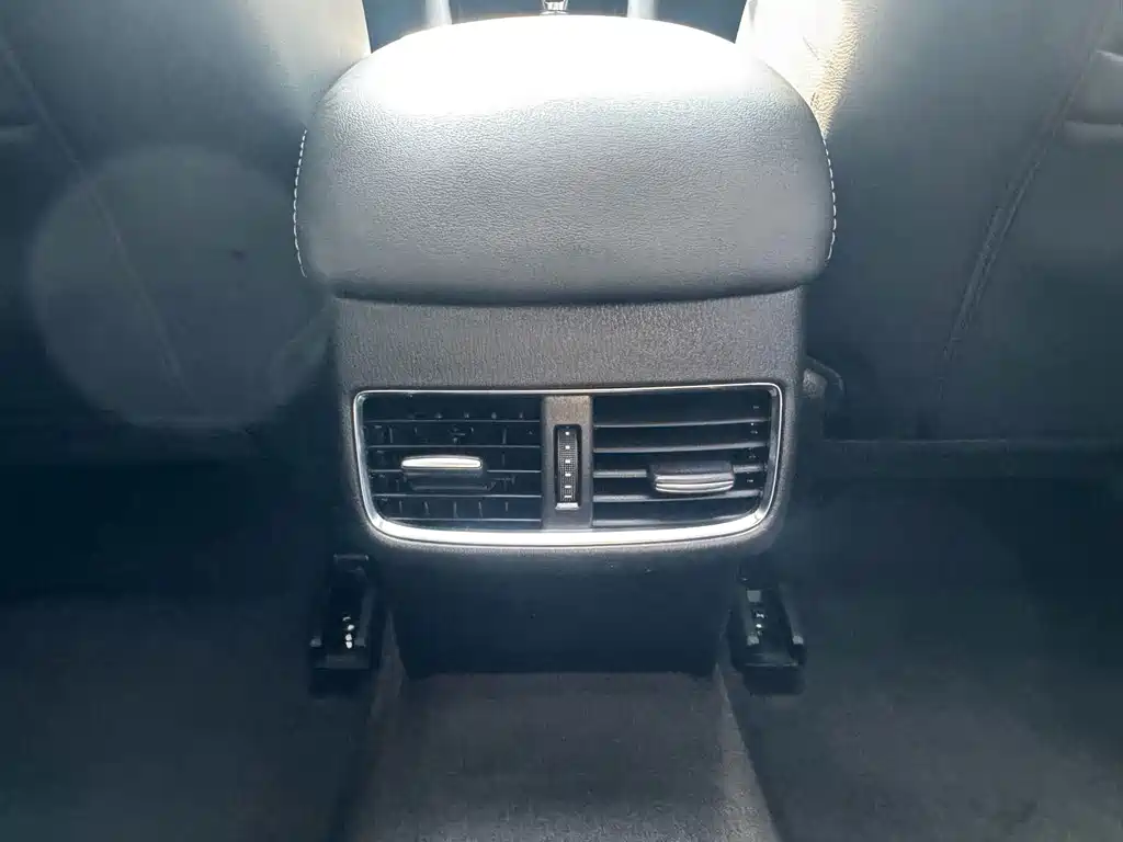 Mazda Atenza — фото 14