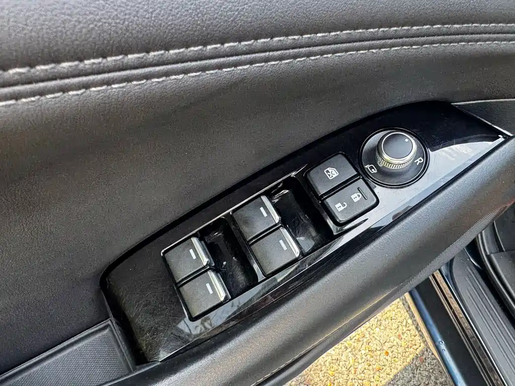 Mazda Atenza — фото 15