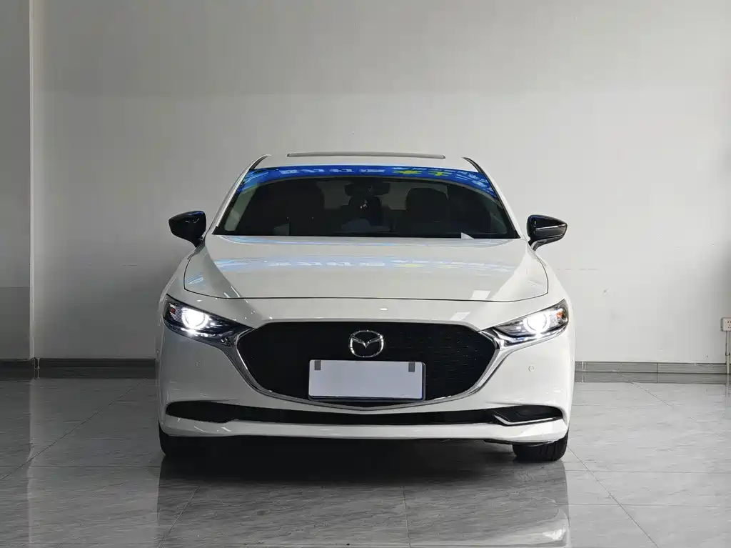 Mazda 3 Axela — фото 2