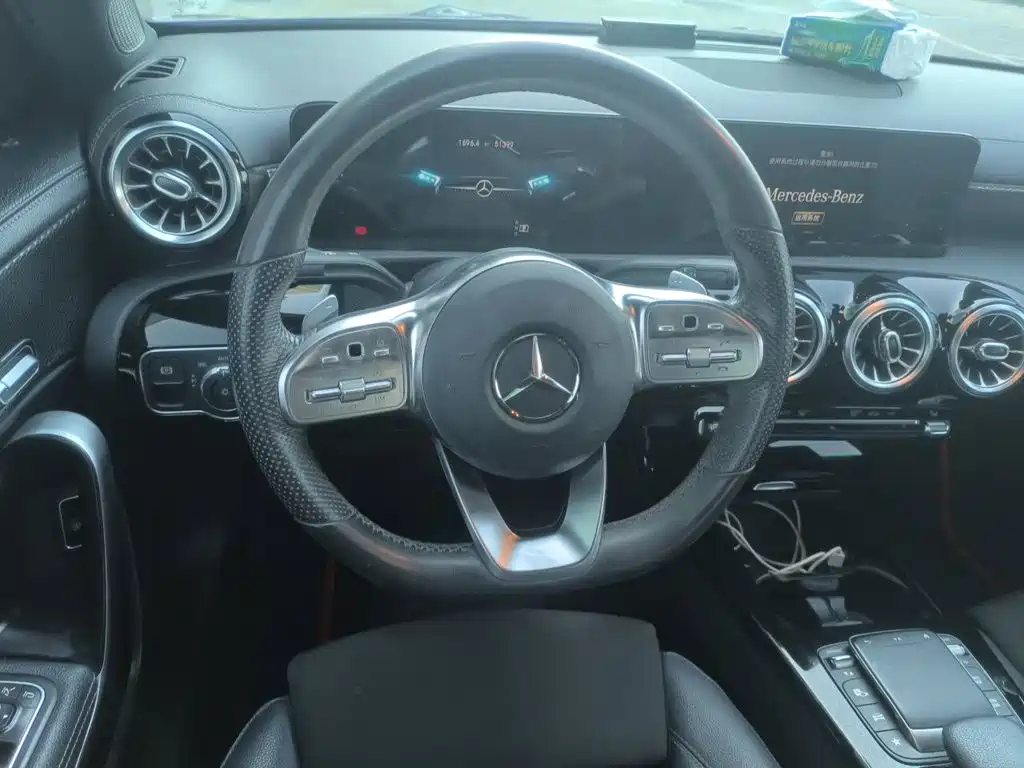 Mercedes-Benz A-Class — фото 11