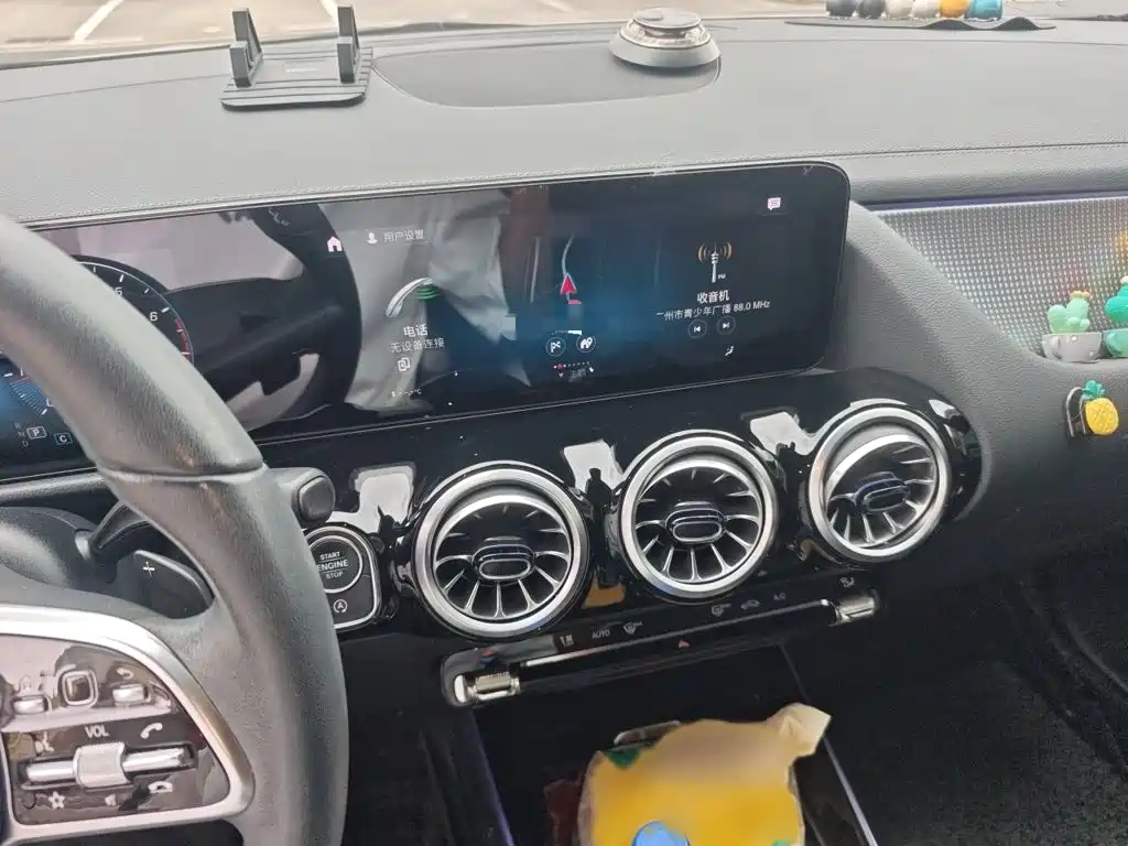 Mercedes-Benz GLA — фото 6