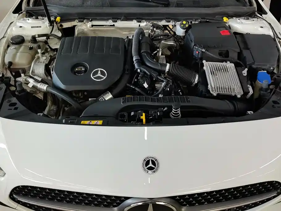 Mercedes-Benz A-Class — фото 10