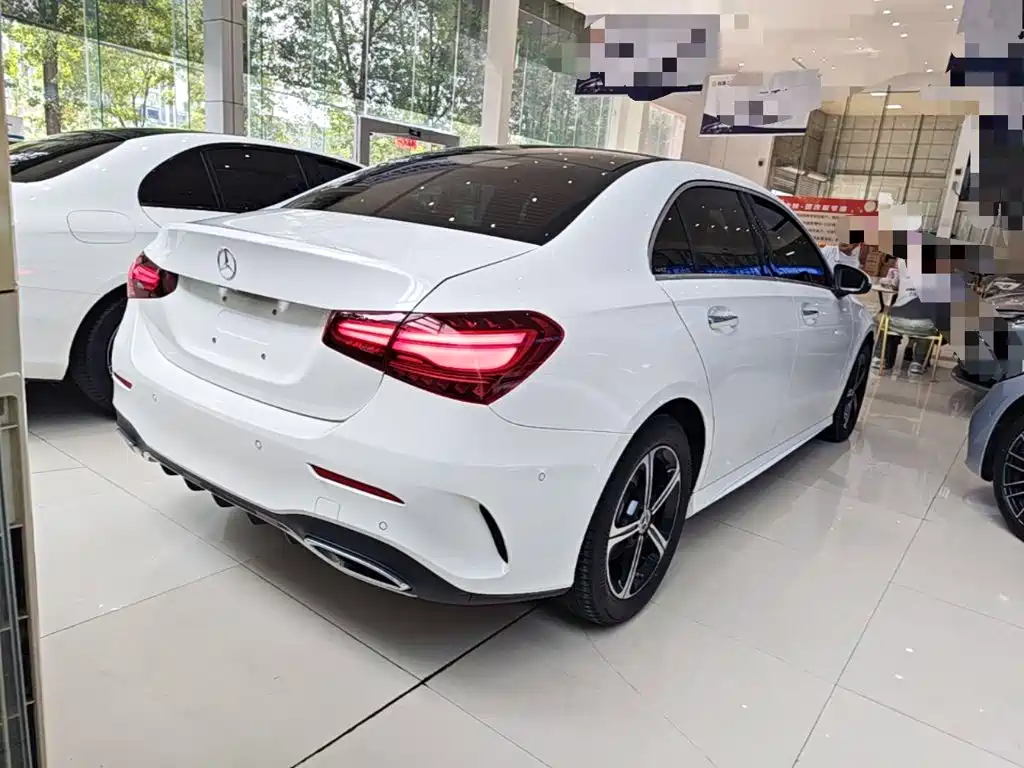 Mercedes-Benz A-Class — фото 7