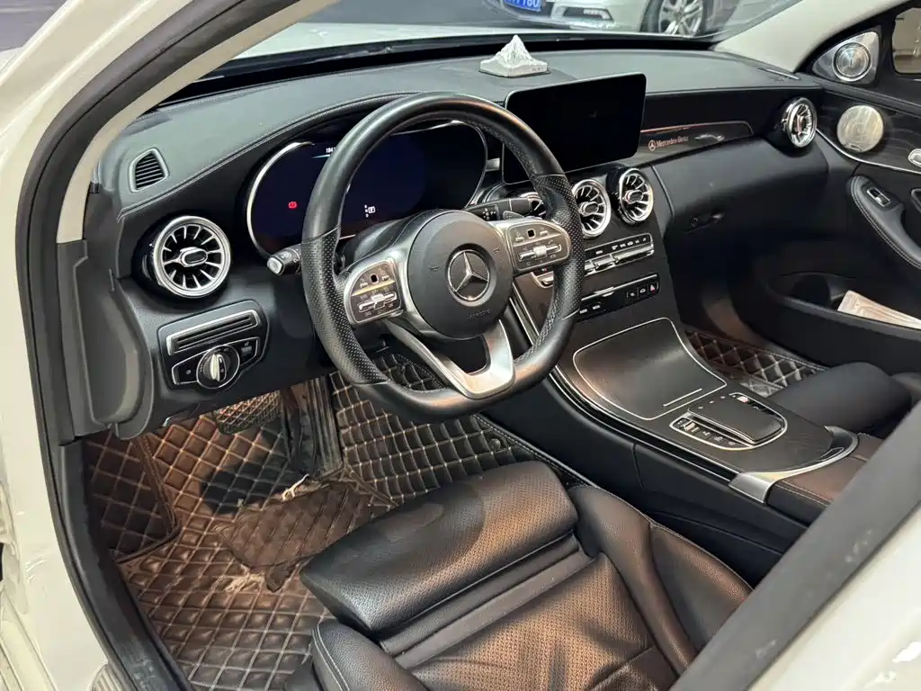 Mercedes-Benz C-Class — фото 15