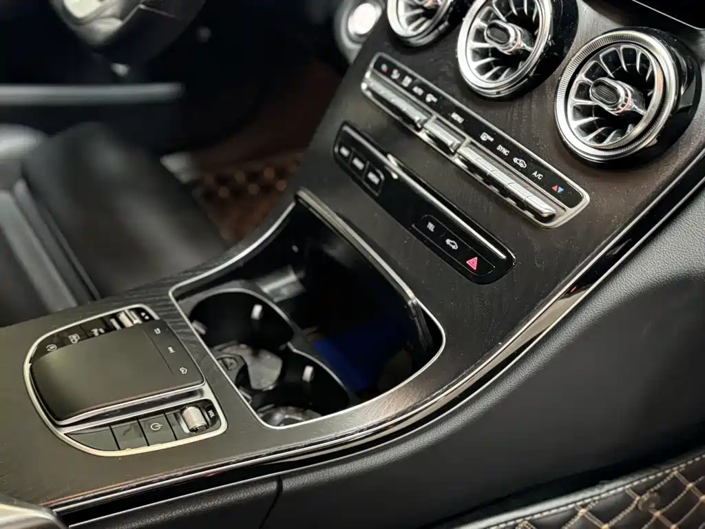 Mercedes-Benz C-Class — фото 16