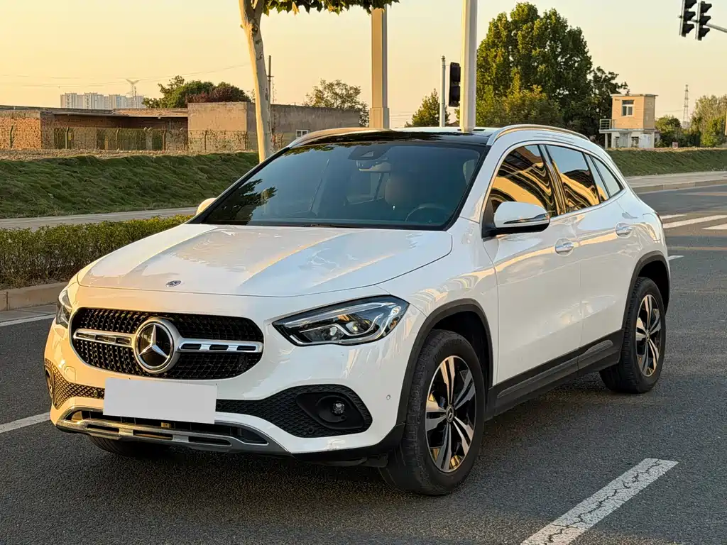 Mercedes-Benz GLA — фото 3