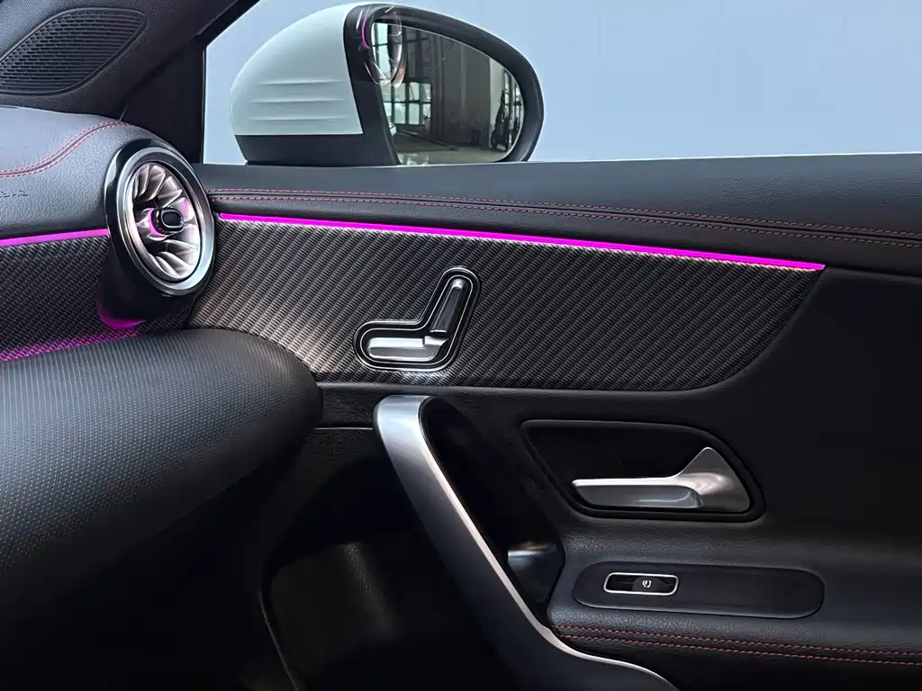 Mercedes-Benz A-Class — фото 15
